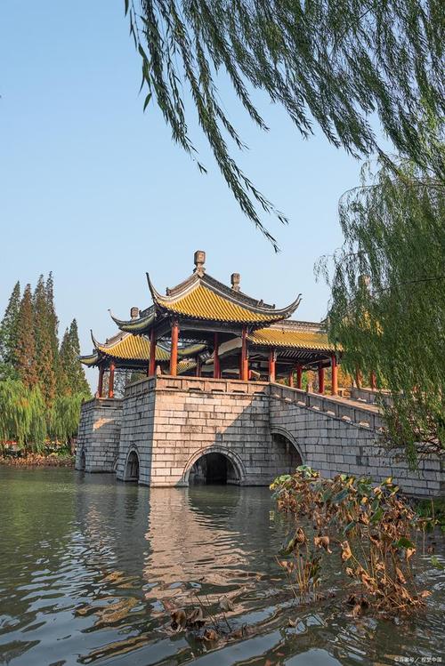 扬州旅游景点大全介绍，扬州旅游景点大全介绍作文？