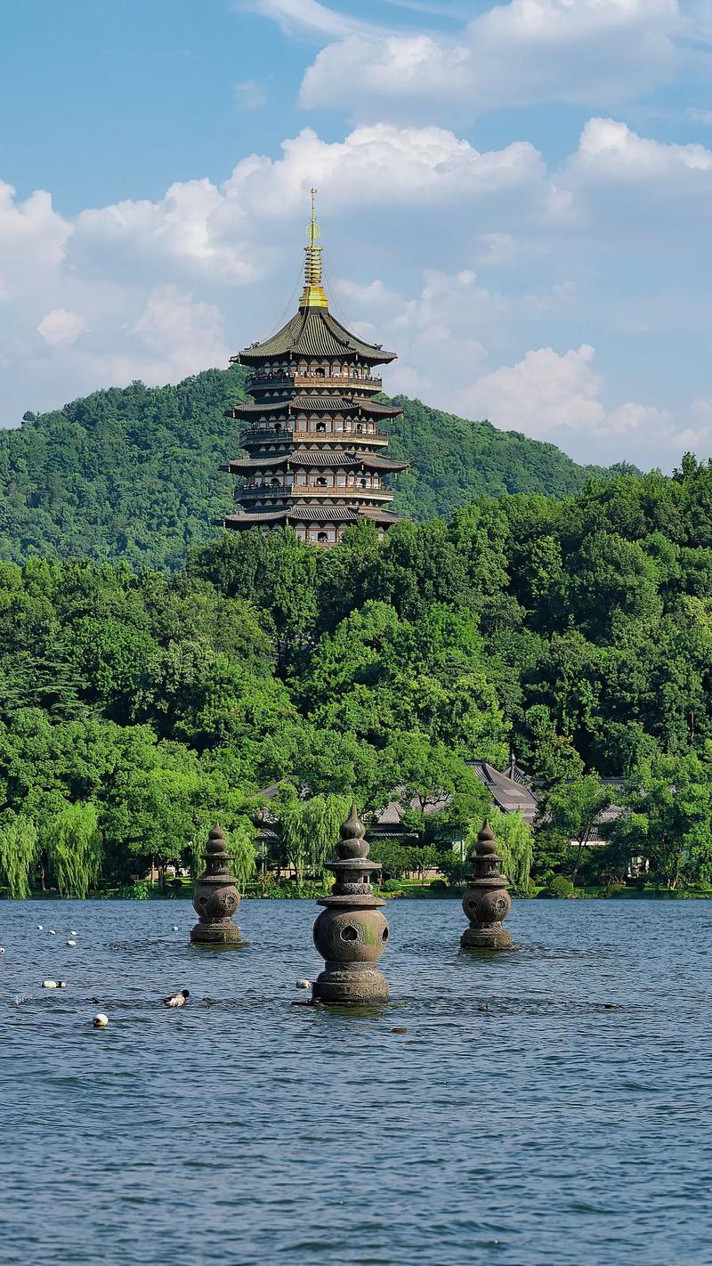 杭州必去的景点有哪些，杭州必去的几个景点